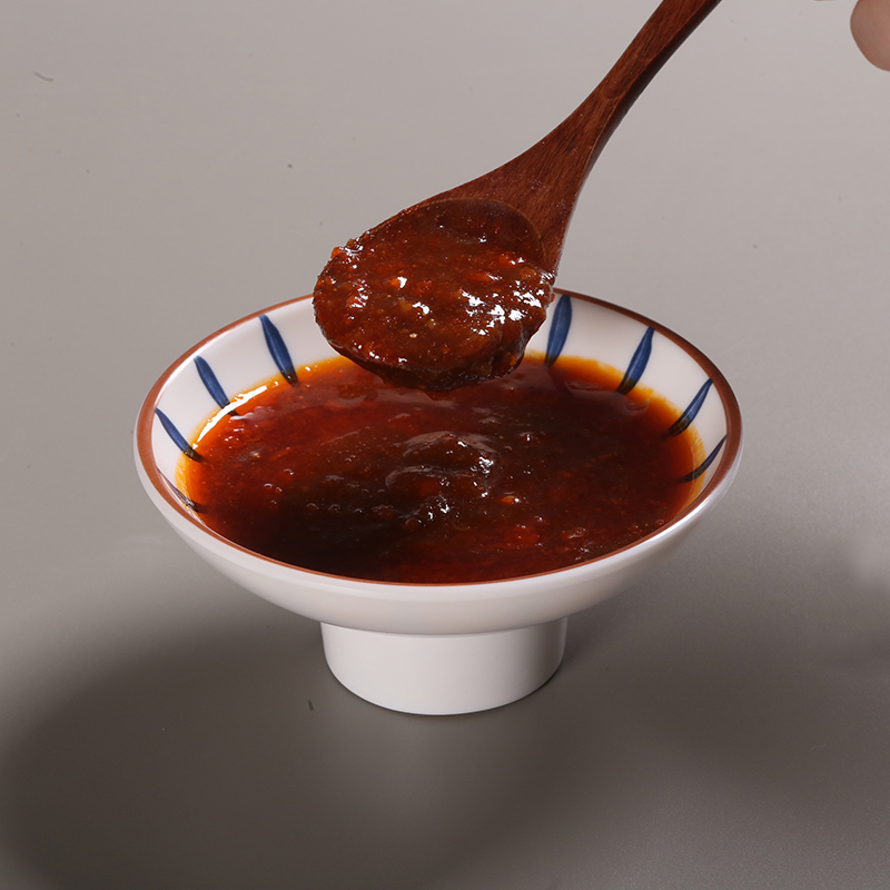 如何调制美味的拌饭酱汁？让我们一步一步来！